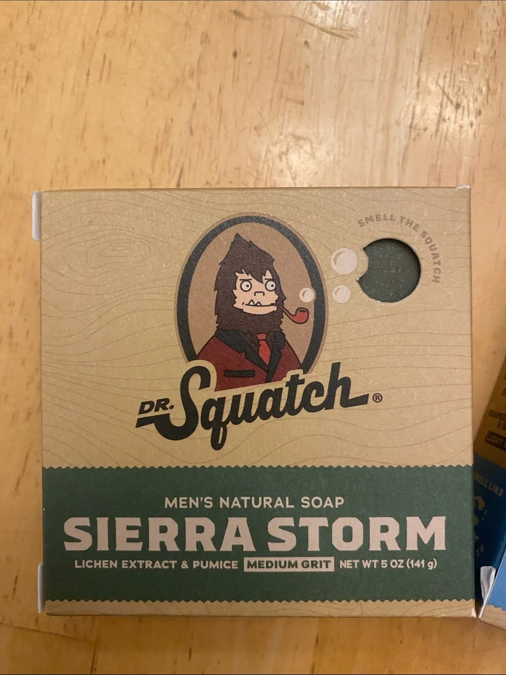 Dr. Squatch set of 2 men’s natural soap Sierra Storm & Coastal Mist 5 oz ea NWT